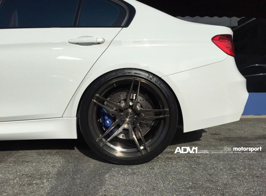  BMW M3 Sedan on ADV.1 Wheels (ADV05MV1CS) 2015 года  (фото 4 из 4)
